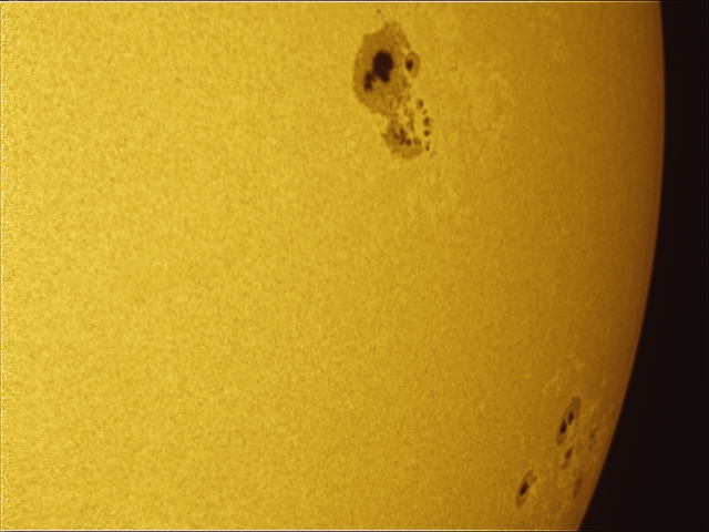 video0010 14 47 07 Surface 60 Sharp27 B39.0 C0.6 S1 N26 SUN